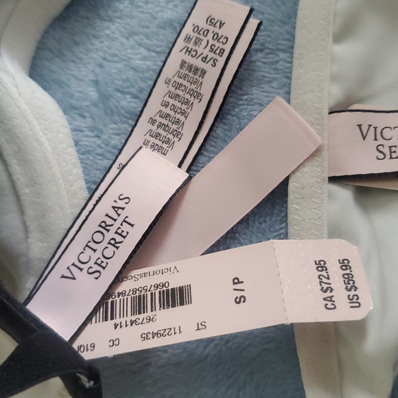 Victoria's Secret Dream Angels Satin Peakaboo Bow Balconette Bra & Panty, Set - Picture 12 of 13